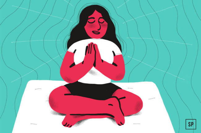 Eine Illustration einer Person mit langen Haaren, die im Schneidersitz auf einer Matte sitzt, die Augen geschlossen und die Hände vor der Brust zusammengepresst, während sie die Meditation zum Einschlafen praktiziert. Der Hintergrund ist türkisfarben mit Wellenlinien.