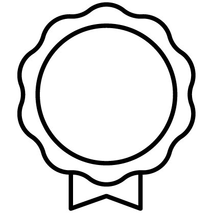 Umriss eines Auszeichnungsbandes mit einem kreisförmigen Mittelpunkt und zwei Bandenden am unteren Ende, dargestellt in einfachen schwarzen Linien auf weißem Hintergrund.