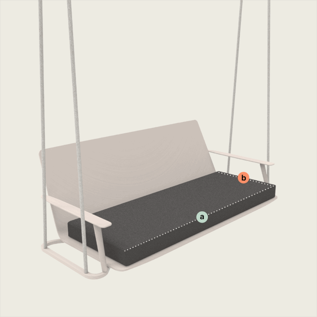 Eine helle Veranda-Schaukel mit einem dunklen Kissen. Die Punkte a und b sind auf dem Kissen markiert und durch eine gepunktete Linie verbunden, die die Länge der Sitzfläche angibt.
