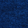 Nahaufnahme einer strukturierten Oberfläche, die mit kleinen, glitzernden blauen Glitterpartikeln bedeckt ist, die im gesamten Bild ein schimmerndes und lebhaftes Aussehen erzeugen.