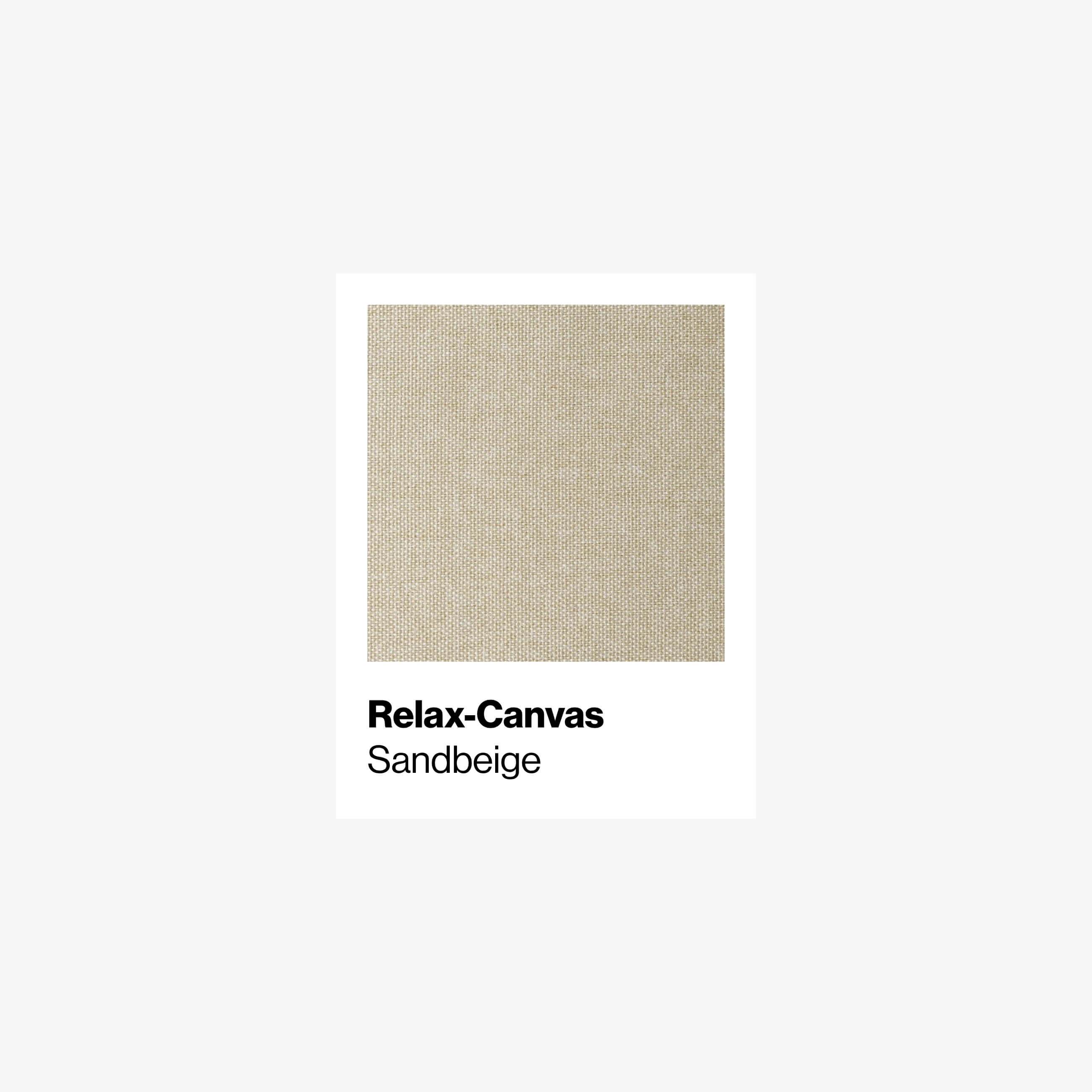 Ein Stoffmuster von Relax-Canvas in der Farbe Sandbeige mit dem Namen unter dem quadratischen Stoffmuster.