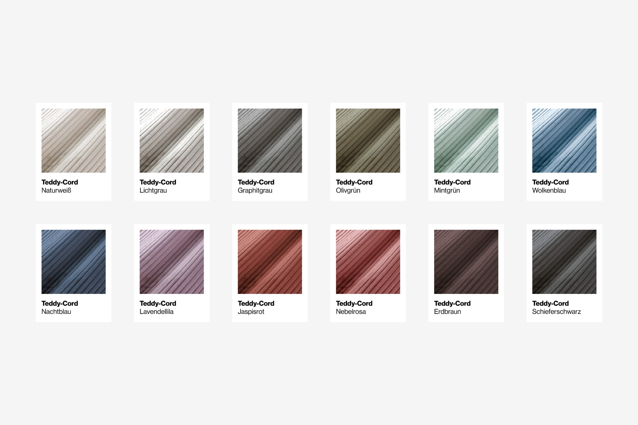 Zwölf Stoffmuster mit der Aufschrift Teddy-Cord in verschiedenen Farben, darunter Beige, Grau, Grün, Blau, Violett, Rosa, Rot und Schwarz, in drei Reihen auf weißem Hintergrund. Jedes Muster zeigt eine diagonale Kordelstruktur.